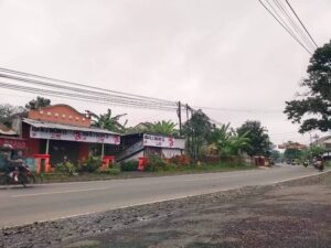 Rumah & Kios Dijual di Jalan Raya Provinsi Banyumas – Strategis untuk Bisnis dan Hunian!